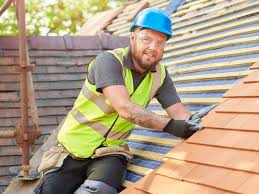 Best Roof Maintenance and Cleaning  in Everett, PA